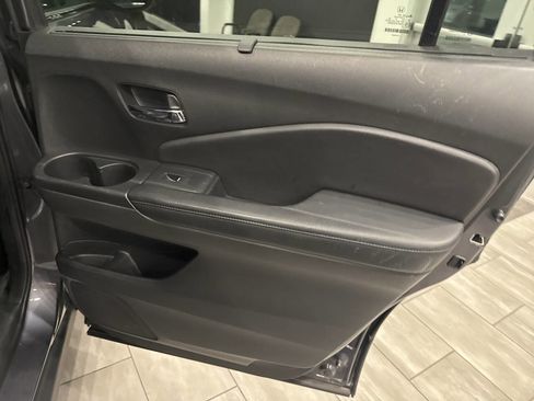 Used 2019 Honda Pilot EX-L image 37