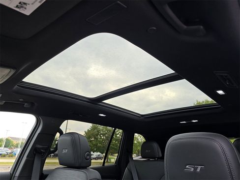 New 2026 Buick Enclave Sport Touring w/ Power Package image 22