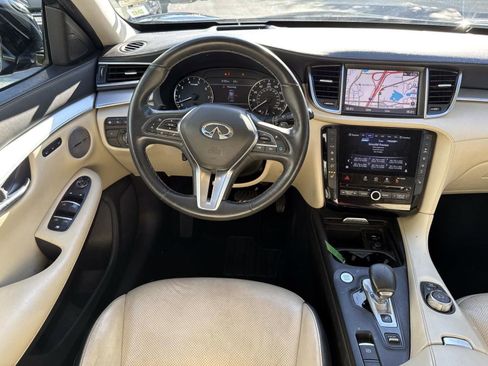 Used 2019 INFINITI QX50 Essential w/ Proactive Package image 16
