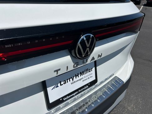 Certified 2026 Volkswagen Tiguan S FWD image 23