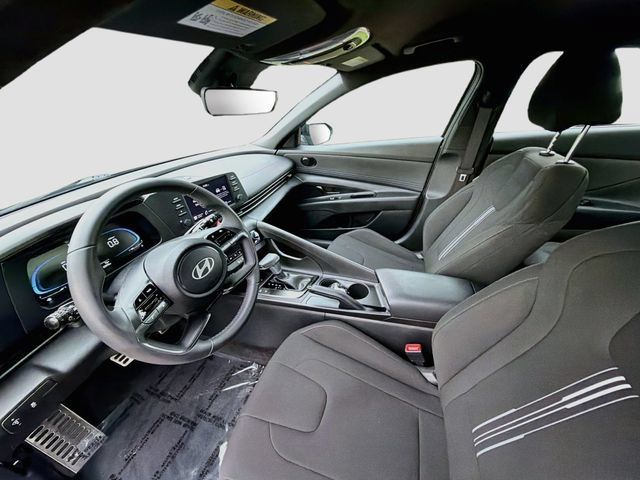 Certified 2025 Hyundai Elantra Sport FWD image 20