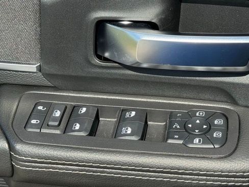 New 2026 RAM 2500 Big Horn AWD/4WD image 10