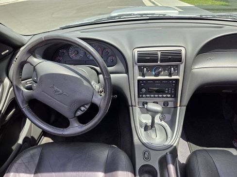 Used 2004 Ford Mustang GT RWD image 39