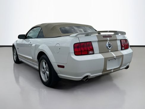 Used 2008 Ford Mustang GT image 5