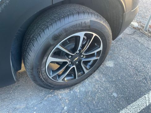 Used 2025 Chevrolet TrailBlazer LT image 28