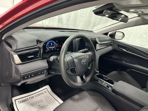 Used 2026 Toyota Camry LE FWD image 15
