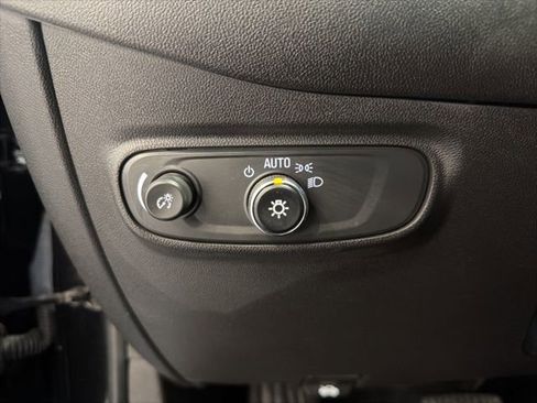 Used 2024 Chevrolet Equinox LT image 20