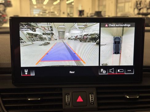 Certified 2024 Audi SQ5 Prestige image 18