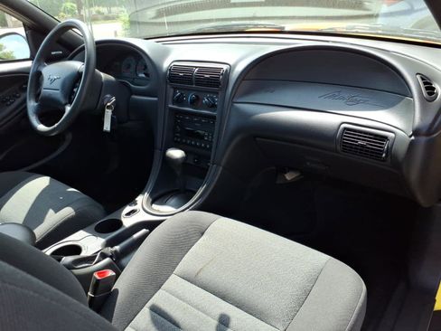Used 2001 Ford Mustang GT RWD image 5