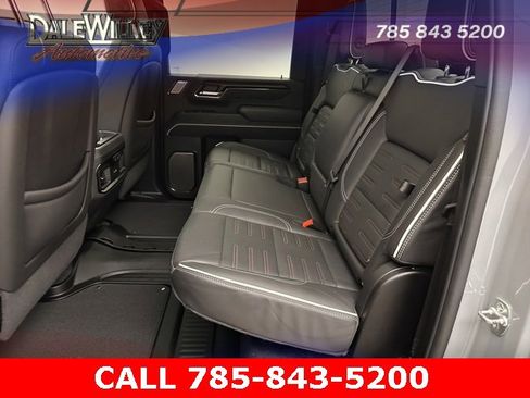 Certified 2025 GMC Sierra 2500 AT4X image 11