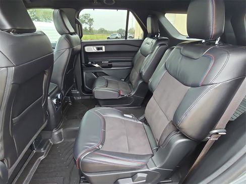 Used 2024 Ford Explorer ST w/ Equipment Group 401A image 15