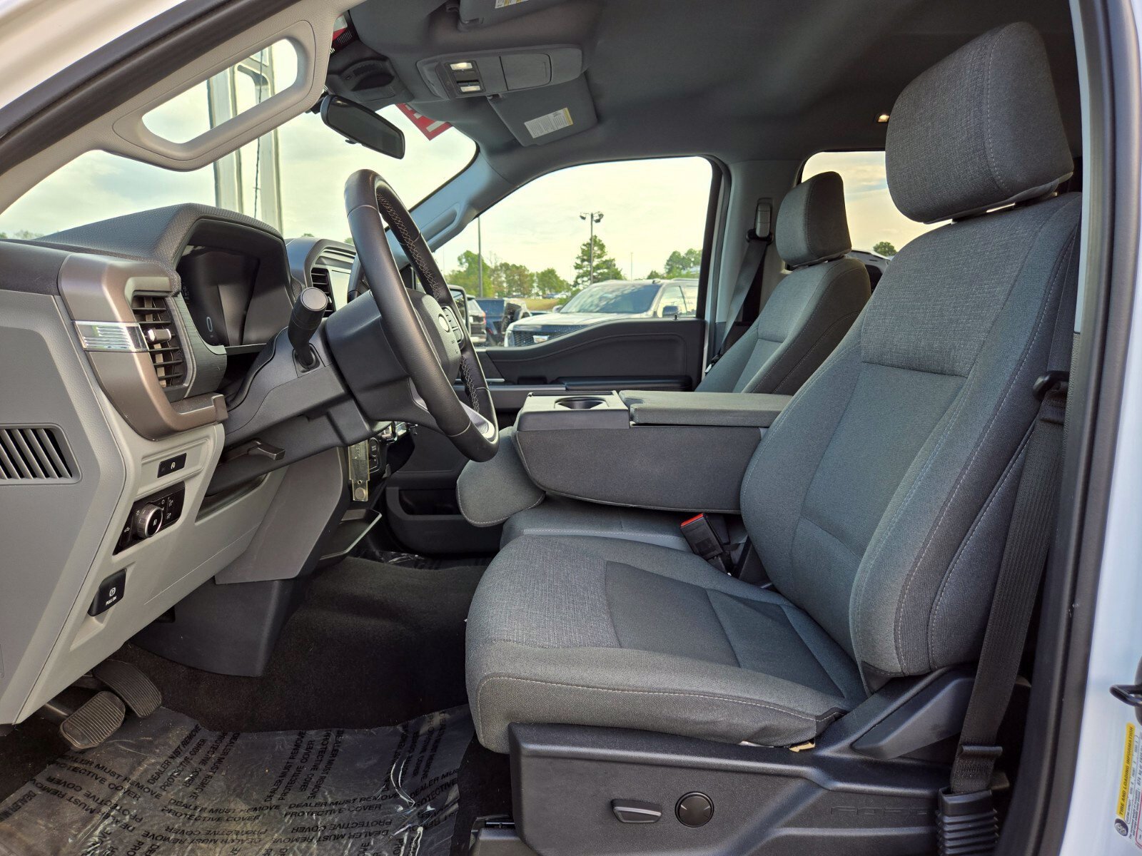 Used 2025 Ford F150 XLT w/ Equipment Group 301A Standard AWD/4WD image 7