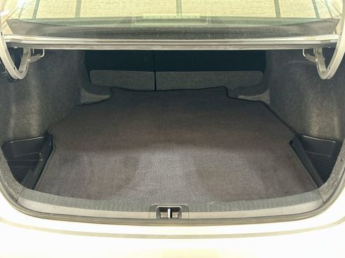 Used 2025 Toyota Corolla LE FWD image 21