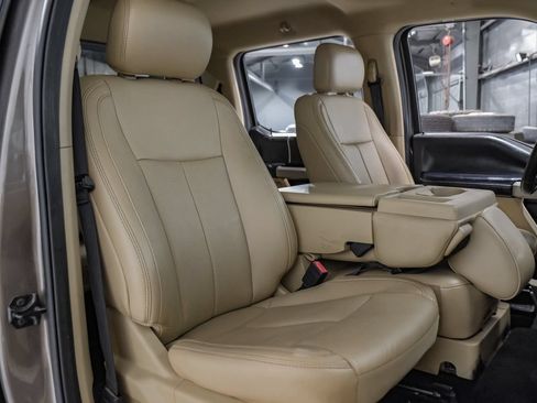 Used 2020 Ford F250 Lariat w/ Lariat Value Package AWD/4WD image 33