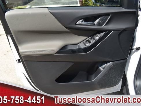 New 2026 Chevrolet Equinox LT w/ Convenience Package II FWD image 13