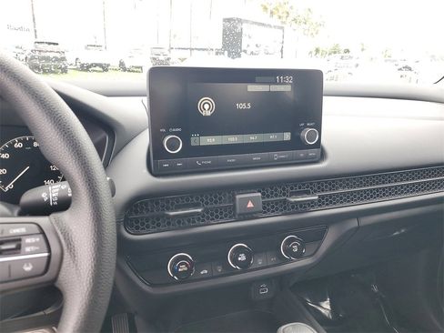 Certified 2025 Honda HR-V LX image 25