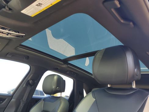 Used 2022 Porsche Cayenne image 8