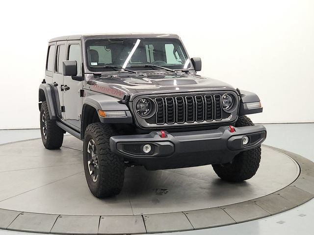 Used 2025 Jeep Wrangler Unlimited Rubicon AWD/4WD image 3
