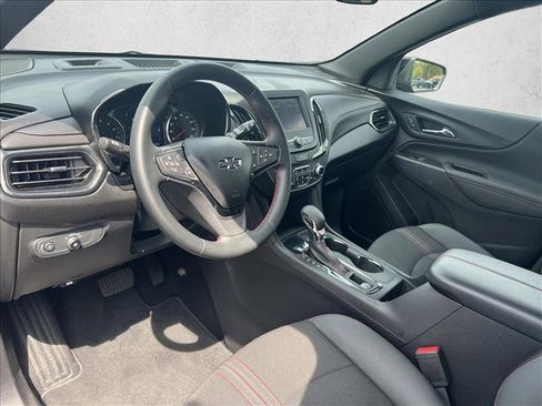Used 2023 Chevrolet Equinox RS image 9