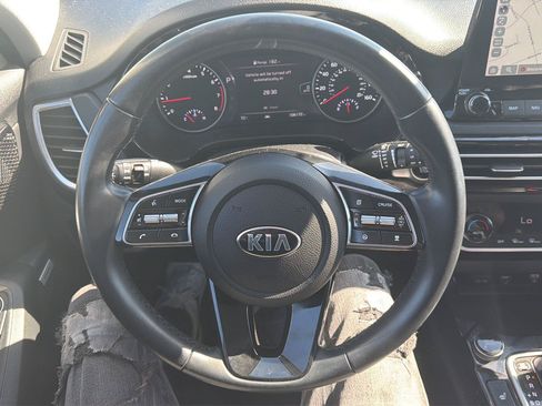 Used 2021 Kia Seltos SX w/ SX Sunroof Package AWD/4WD image 13