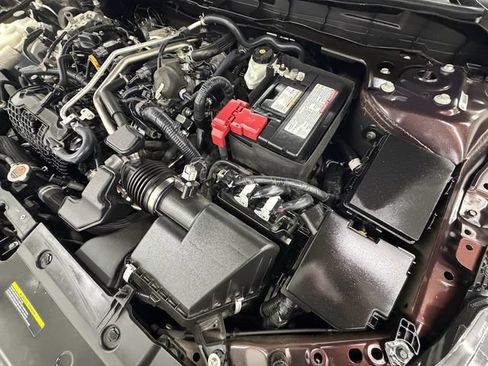 Certified 2024 Nissan Altima 2.5 SV FWD image 11