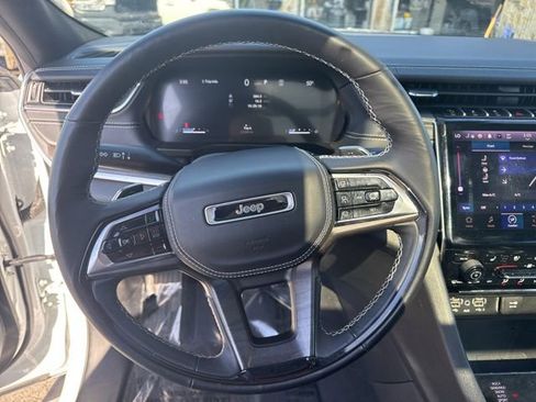 Used 2023 Jeep Grand Cherokee L Overland w/ Advanced Protech Group III image 19