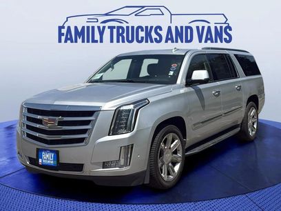 Used 2017 Cadillac Escalade ESV Luxury