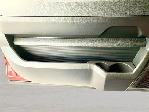 Used 2019 RAM 1500 Laramie w/ Convenience Group image 15