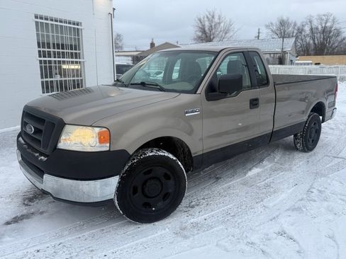Used 2005 Ford F150 XL image 1