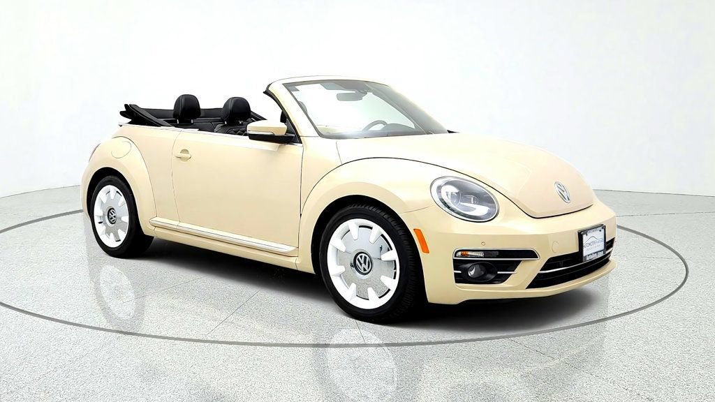 Used 2019 Volkswagen Beetle 2.0T Final Edition SEL FWD image 3