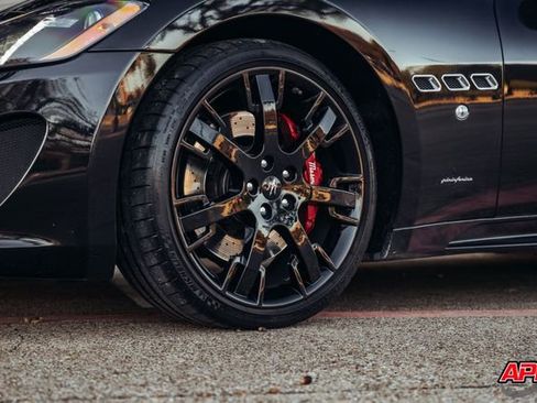 Used 2013 Maserati GranTurismo Sport image 57