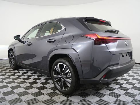Used 2025 Lexus UX 300h FWD image 5