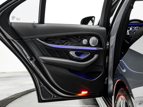 Used 2018 Mercedes-Benz E 63 AMG S image 98