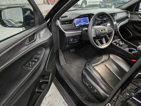Used 2024 Jeep Grand Cherokee Limited 4xe AWD/4WD image 20