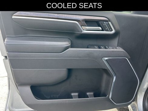 Used 2025 Chevrolet Silverado 2500 LTZ image 12