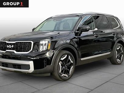 Used 2023 Kia Telluride EX w/ EX Captain's Chair Package