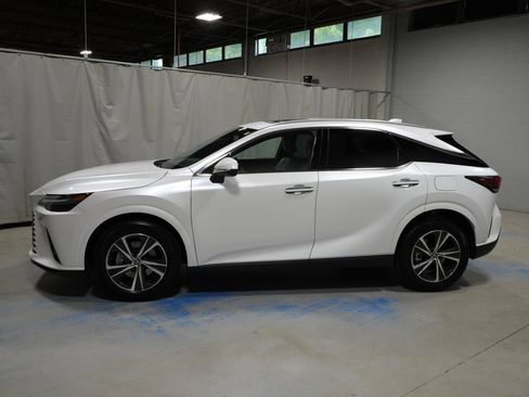 Used 2023 Lexus RX 350 Premium w/ Accessory Package (K3) AWD/4WD image 17