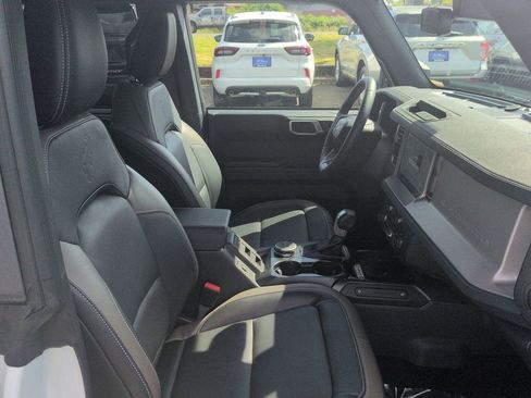 Certified 2025 Ford Bronco Outer Banks AWD/4WD image 30