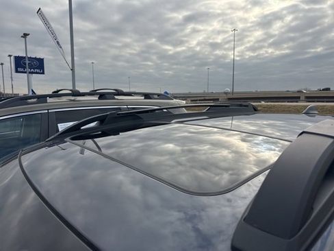 Certified 2025 Subaru Outback Premium image 7