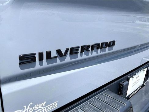 Used 2024 Chevrolet Silverado 1500 LT Trail Boss w/ Convenience Package II AWD/4WD image 24