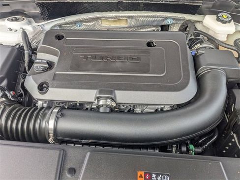 Used 2022 Buick Envision Essence w/ Sport Touring Package image 38