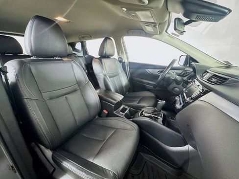 Used 2020 Nissan Rogue Sport SL image 23