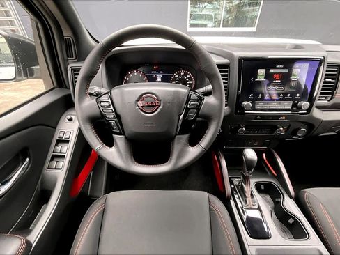 Used 2024 Nissan Frontier PRO-4X w/ Off-Road Protection Package image 6