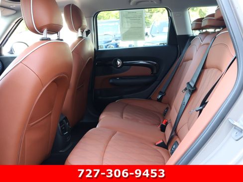 Used 2022 MINI Cooper Clubman S w/ Signature Upholstery Package image 17