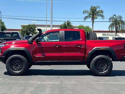 Used 2026 GMC Canyon AT4X w/ AT4X AEV Edition AWD/4WD image 8