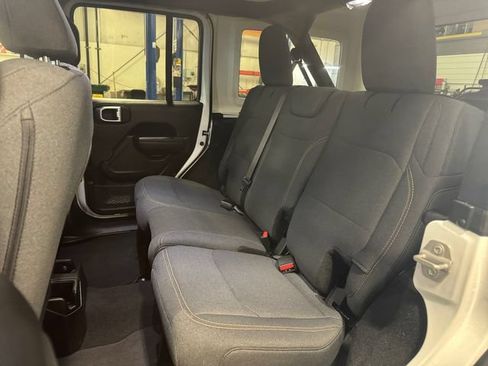 Used 2024 Jeep Wrangler Unlimited Sport AWD/4WD image 16