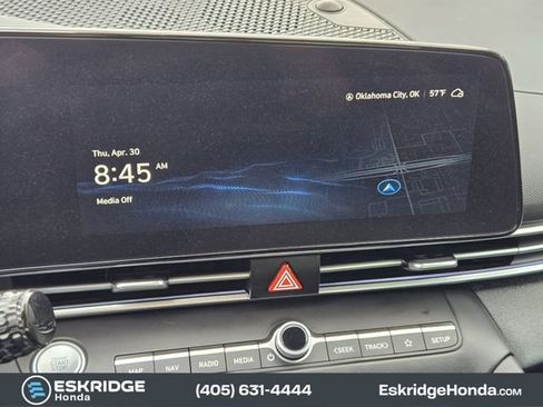 Used 2024 Hyundai Elantra Limited FWD image 18