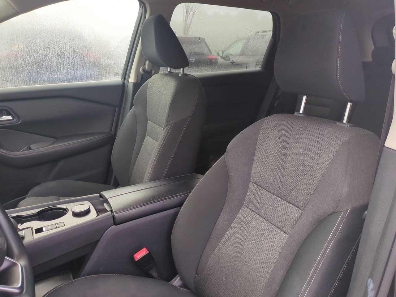 Certified 2024 Nissan Rogue SV AWD/4WD image 16