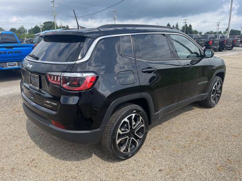 Used 2023 Jeep Compass Limited AWD/4WD image 5