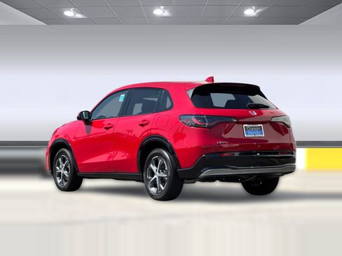 Certified 2024 Honda HR-V EX-L image 3